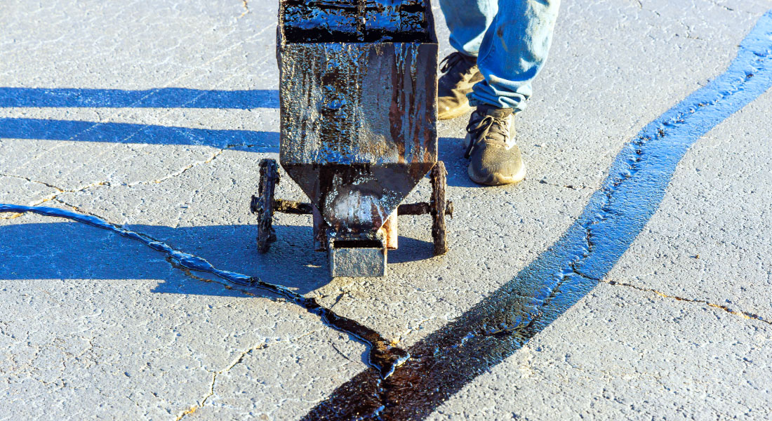 Asphalt Crack Sealing & Repair Contractor Los Angeles